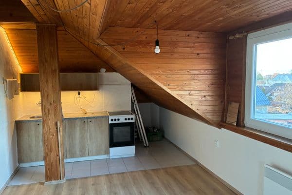 1 bedroom with open-plan kitchen flat to rent, 42 m², Komenského, Šternberk, Olomoucký Region 1 bedroom with open-plan kitchen flat to rent, 42 m², Komenského, Šternberk, Olomoucký Region