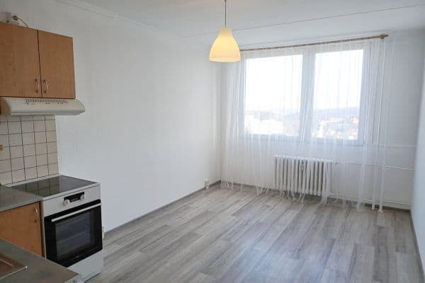 1 bedroom with open-plan kitchen flat for sale, 40 m², Makovského, Praha 1 bedroom with open-plan kitchen flat for sale, 40 m², Makovského, Praha