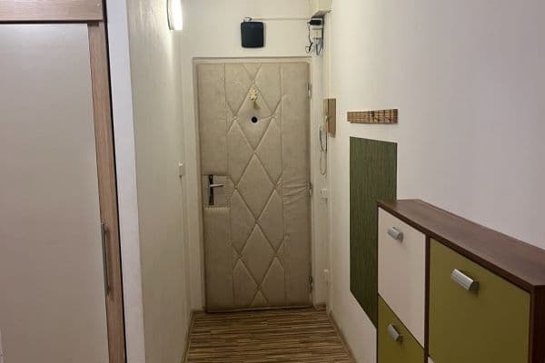 2 bedroom flat for sale, 81 m², třída Edvarda Beneše, Hradec Králové 2 bedroom flat for sale, 81 m², třída Edvarda Beneše, Hradec Králové