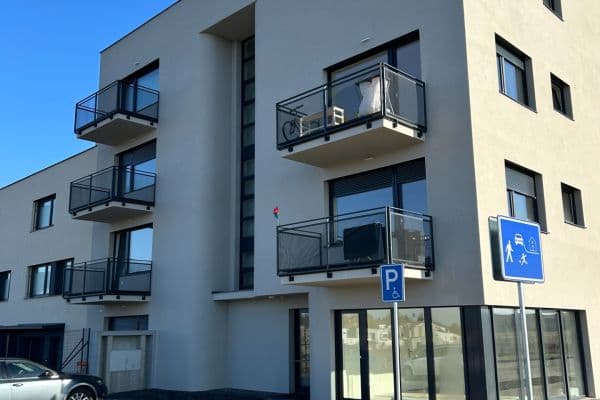 1 bedroom with open-plan kitchen flat to rent, 55 m², Jordánská, Praha 1 bedroom with open-plan kitchen flat to rent, 55 m², Jordánská, Praha