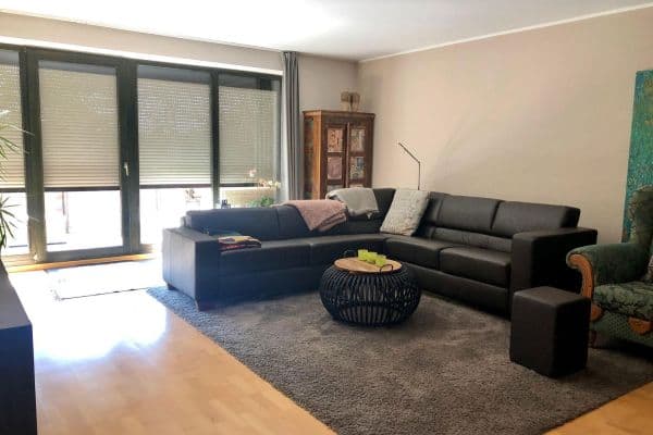 2 bedroom with open-plan kitchen flat to rent, 101 m², Krefeld 2 bedroom with open-plan kitchen flat to rent, 101 m², Krefeld