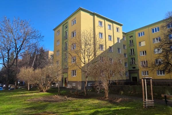 2 bedroom with open-plan kitchen flat for sale, 80 m², Krupská, Praha 2 bedroom with open-plan kitchen flat for sale, 80 m², Krupská, Praha