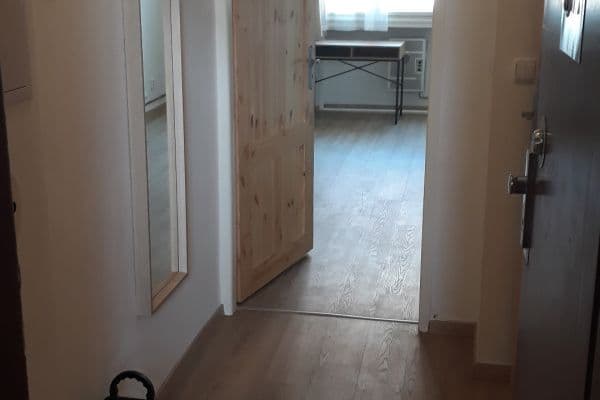 Studio flat to rent, 26 m², Záběhlická, Praha Studio flat to rent, 26 m², Záběhlická, Praha