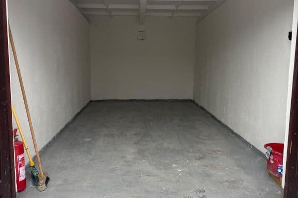 garage to rent, 19 m², U Prioru, Praha garage to rent, 19 m², U Prioru, Praha