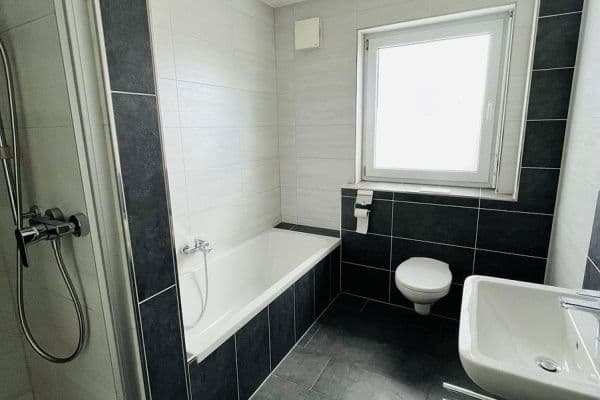 3 bedroom flat to rent, 99 m², Buchenstrasse 25 a, Andernach, Rhineland-Palatinate 3 bedroom flat to rent, 99 m², Buchenstrasse 25 a, Andernach, Rhineland-Palatinate