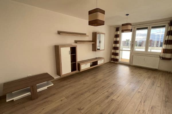 3 bedroom flat to rent, 78 m², Krčínova, České Budějovice 3 bedroom flat to rent, 78 m², Krčínova, České Budějovice