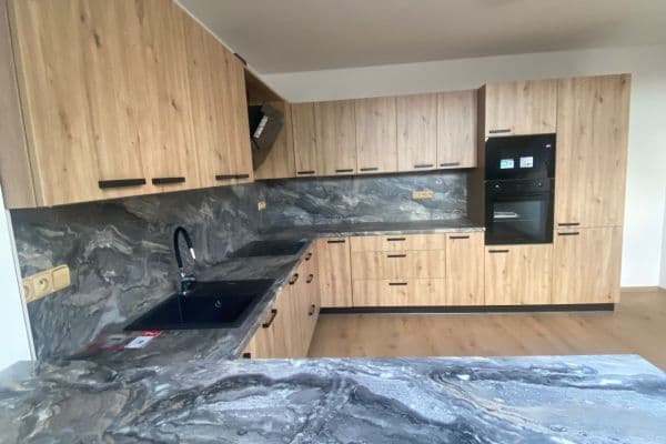 3 bedroom flat to rent, 134 m², Na Líše, Praha 3 bedroom flat to rent, 134 m², Na Líše, Praha