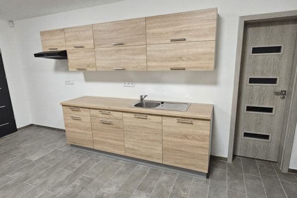 Studio flat to rent, 31 m², M. Rovenské, Karlovy Vary Studio flat to rent, 31 m², M. Rovenské, Karlovy Vary