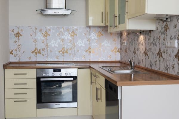 1 bedroom with open-plan kitchen flat to rent, 43 m², Slavatova, Praha 1 bedroom with open-plan kitchen flat to rent, 43 m², Slavatova, Praha