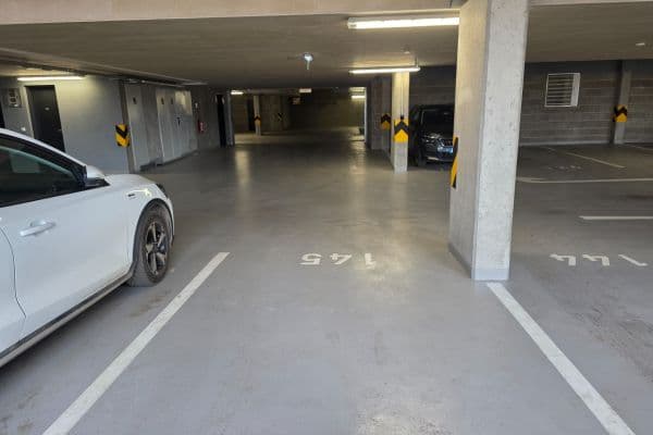 garage to rent, 12 m², Kardausova, Praha garage to rent, 12 m², Kardausova, Praha