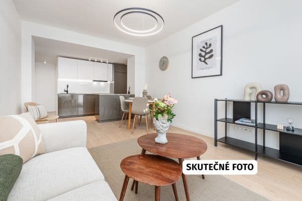 3 bedroom with open-plan kitchen flat for sale, 75 m², Pod Lipami, Praha 3 bedroom with open-plan kitchen flat for sale, 75 m², Pod Lipami, Praha