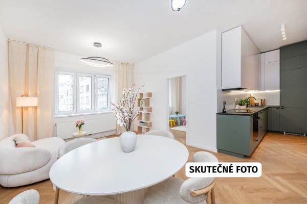 2 bedroom with open-plan kitchen flat for sale, 81 m², Ukrajinská, Praha 2 bedroom with open-plan kitchen flat for sale, 81 m², Ukrajinská, Praha