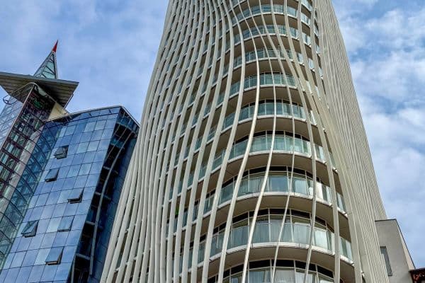 2 bedroom with open-plan kitchen flat to rent, 98 m², U Sluncové, Praha 2 bedroom with open-plan kitchen flat to rent, 98 m², U Sluncové, Praha