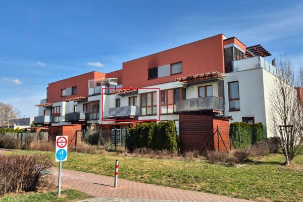 1 bedroom with open-plan kitchen flat to rent, 60 m², K Meteoru, Hradec Králové 1 bedroom with open-plan kitchen flat to rent, 60 m², K Meteoru, Hradec Králové