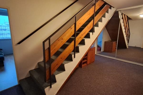 4 bedroom flat to rent, 85 m², Sládkovičova, Praha 4 bedroom flat to rent, 85 m², Sládkovičova, Praha