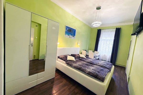 3 bedroom flat to rent, 80 m², Voroněžská, Praha 3 bedroom flat to rent, 80 m², Voroněžská, Praha