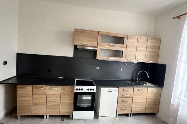 2 bedroom with open-plan kitchen flat to rent, 78 m², Pekárenská, České Budějovice 2 bedroom with open-plan kitchen flat to rent, 78 m², Pekárenská, České Budějovice