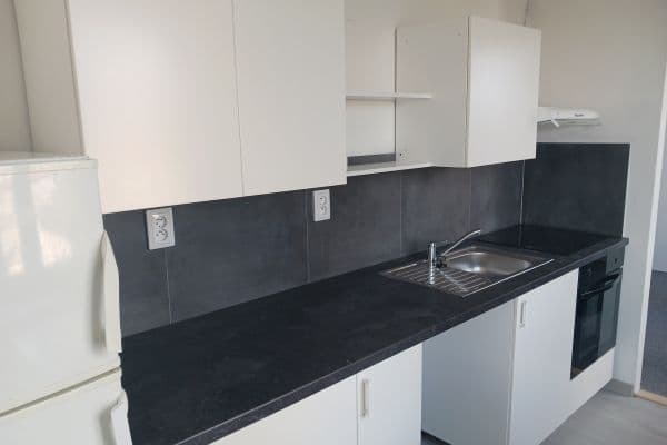 1 bedroom flat to rent, 31 m², náměstí SNP, Brno 1 bedroom flat to rent, 31 m², náměstí SNP, Brno