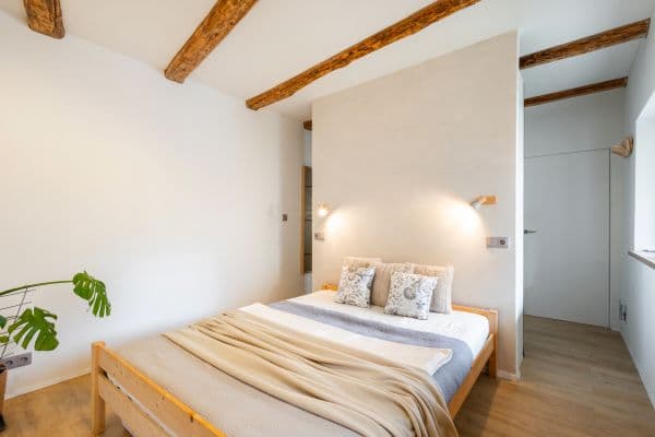 1 bedroom with open-plan kitchen flat for sale, 114 m², Slavojova, Praha 1 bedroom with open-plan kitchen flat for sale, 114 m², Slavojova, Praha