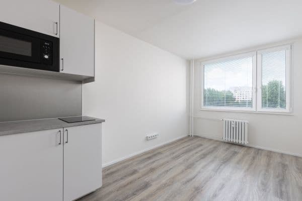 Studio flat to rent, 23 m², Čenětická, Praha Studio flat to rent, 23 m², Čenětická, Praha