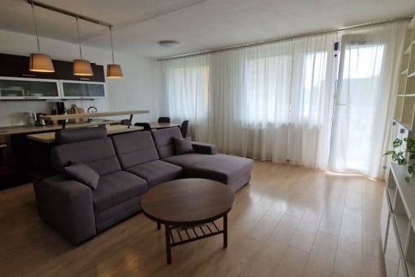 2 bedroom with open-plan kitchen flat for sale, 71 m², Murmanská, Praha 2 bedroom with open-plan kitchen flat for sale, 71 m², Murmanská, Praha