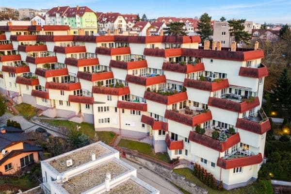 2 bedroom with open-plan kitchen flat to rent, 109 m², Mojžíšova, Brno 2 bedroom with open-plan kitchen flat to rent, 109 m², Mojžíšova, Brno