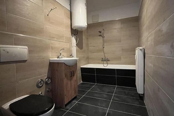 3 bedroom flat to rent, 79 m², Thomas-Mann-Straße 13, Zwickau, Saxony 3 bedroom flat to rent, 79 m², Thomas-Mann-Straße 13, Zwickau, Saxony