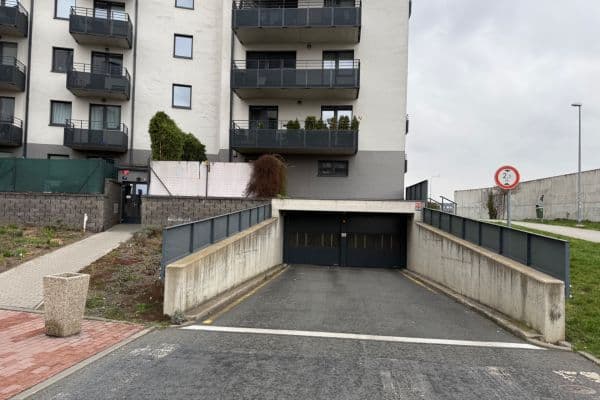 garage to rent, 12 m², Praha garage to rent, 12 m², Praha