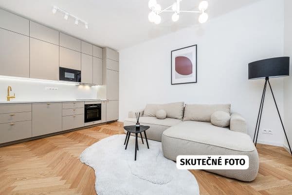 3 bedroom with open-plan kitchen flat for sale, 76 m², Kolátorova, Praha 3 bedroom with open-plan kitchen flat for sale, 76 m², Kolátorova, Praha