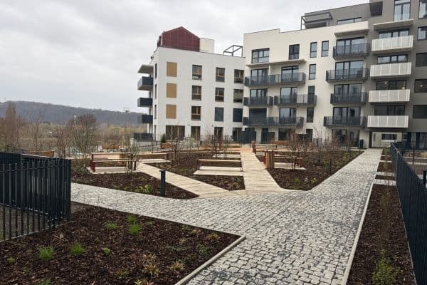 1 bedroom with open-plan kitchen flat to rent, 51 m², Kolmanova, Praha 1 bedroom with open-plan kitchen flat to rent, 51 m², Kolmanova, Praha