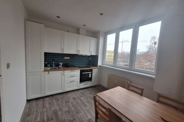 2 bedroom flat to rent, 58 m², Kubánské náměstí, Praha 2 bedroom flat to rent, 58 m², Kubánské náměstí, Praha