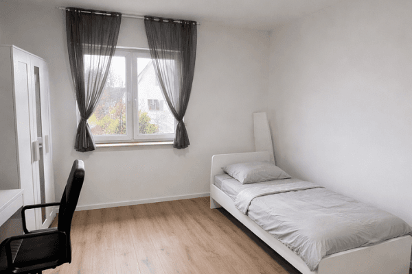 4 bedroom flat to rent, 15 m², Erlangen, Bavaria 4 bedroom flat to rent, 15 m², Erlangen, Bavaria