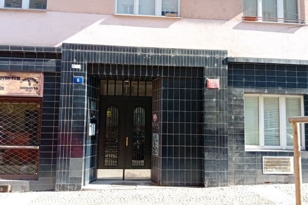 non-residential property to rent, 51 m², Baranova, Praha non-residential property to rent, 51 m², Baranova, Praha