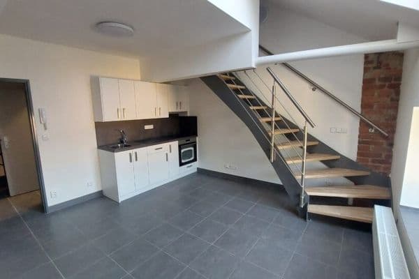 1 bedroom with open-plan kitchen flat to rent, 40 m², náměstí Svobody, Šternberk 1 bedroom with open-plan kitchen flat to rent, 40 m², náměstí Svobody, Šternberk