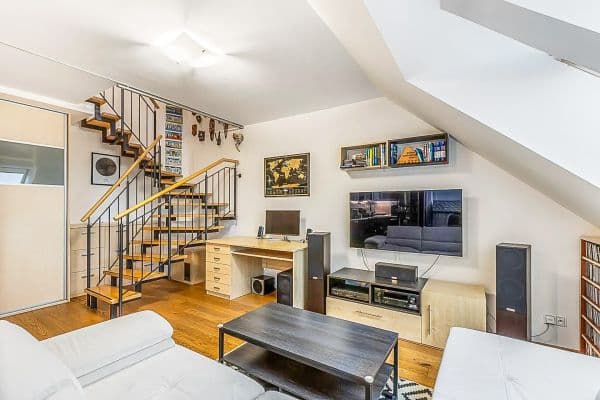 2 bedroom with open-plan kitchen flat for sale, 86 m², Starochodovská, Praha 2 bedroom with open-plan kitchen flat for sale, 86 m², Starochodovská, Praha