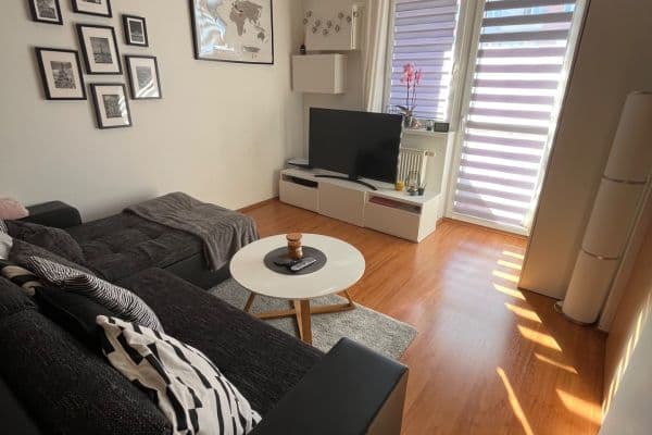 1 bedroom with open-plan kitchen flat to rent, 45 m², U Kasáren, Mladá Boleslav, Středočeský Region 1 bedroom with open-plan kitchen flat to rent, 45 m², U Kasáren, Mladá Boleslav, Středočeský Region