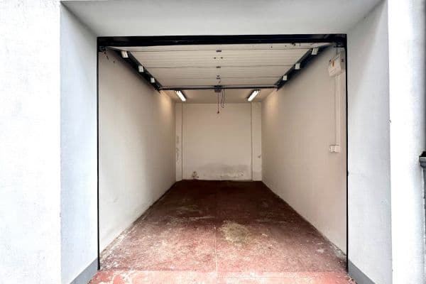 garage to rent, 15 m², Hodonínská, Praha garage to rent, 15 m², Hodonínská, Praha
