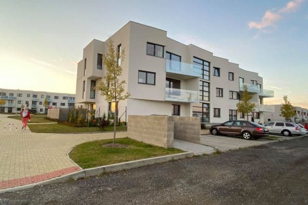 Studio flat to rent, 32 m², U Konečné, Praha Studio flat to rent, 32 m², U Konečné, Praha