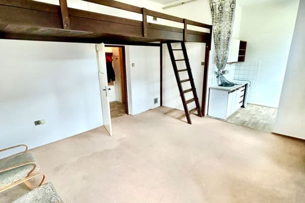 Studio flat to rent, 42 m², Skuherského, České Budějovice, Jihočeský Region Studio flat to rent, 42 m², Skuherského, České Budějovice, Jihočeský Region
