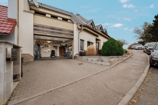 3 bedroom with open-plan kitchen flat for sale, 141 m², Podstránská, Brno 3 bedroom with open-plan kitchen flat for sale, 141 m², Podstránská, Brno