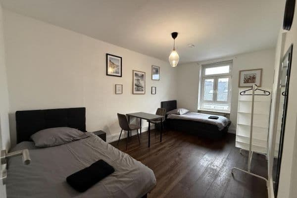 3 bedroom flat to rent, 85 m², Schellingstr, Frankfurt, Hesse 3 bedroom flat to rent, 85 m², Schellingstr, Frankfurt, Hesse