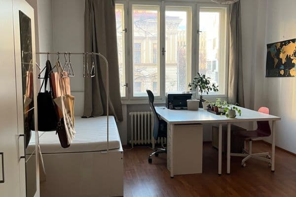 4 bedroom flat to rent, 22 m², Thámova, Praha 4 bedroom flat to rent, 22 m², Thámova, Praha