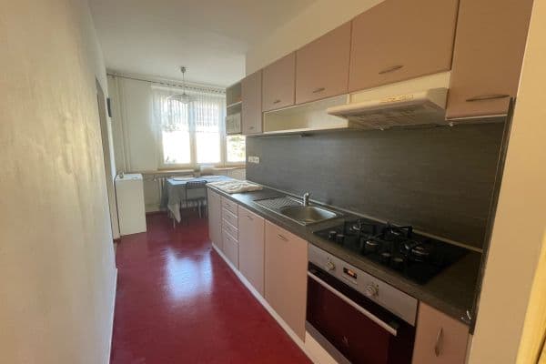 2 bedroom flat to rent, 63 m², U Trati, Karlovy Vary 2 bedroom flat to rent, 63 m², U Trati, Karlovy Vary