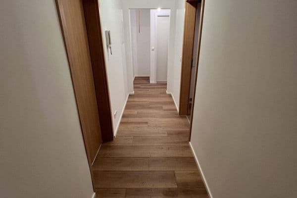 2 bedroom flat to rent, 62 m², Am Brestenberg 9, Schramberg 2 bedroom flat to rent, 62 m², Am Brestenberg 9, Schramberg