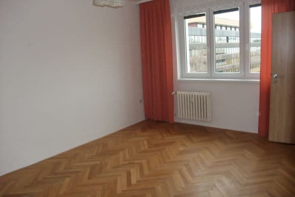 2 bedroom flat to rent, 55 m², Na Hrádku, Pardubice, Pardubický Region 2 bedroom flat to rent, 55 m², Na Hrádku, Pardubice, Pardubický Region