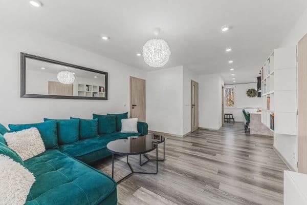 2 bedroom with open-plan kitchen flat for sale, 70 m², Severní, Hradec Králové 2 bedroom with open-plan kitchen flat for sale, 70 m², Severní, Hradec Králové