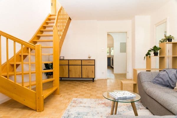 1 bedroom with open-plan kitchen flat to rent, 65 m², Stuttgart 1 bedroom with open-plan kitchen flat to rent, 65 m², Stuttgart