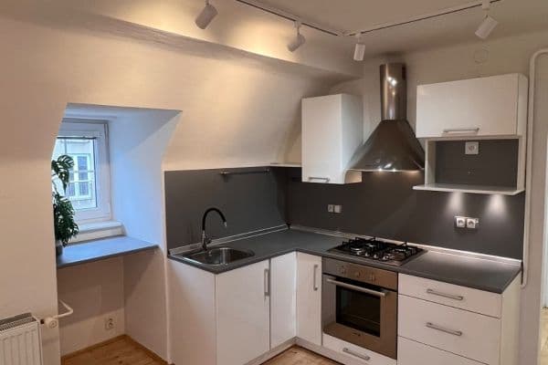 1 bedroom with open-plan kitchen flat to rent, 45 m², Československé armády, Svitavy, Pardubický Region 1 bedroom with open-plan kitchen flat to rent, 45 m², Československé armády, Svitavy, Pardubický Region