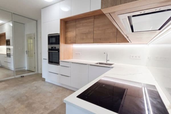 4 bedroom with open-plan kitchen flat for sale, 126 m², Podbělohorská, Praha 4 bedroom with open-plan kitchen flat for sale, 126 m², Podbělohorská, Praha