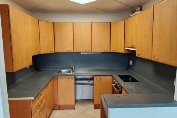 1 bedroom with open-plan kitchen flat to rent, 49 m², Švédská, Kladno 1 bedroom with open-plan kitchen flat to rent, 49 m², Švédská, Kladno